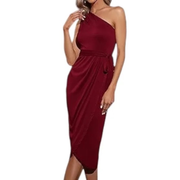 Yathon Dresses & Skirts - Chic One-Shoulder Red Cocktail Dress